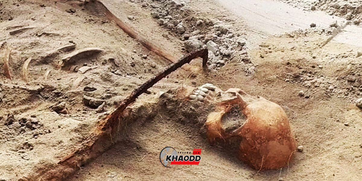 นักโบราณคดี เจอหลุมฝังศพแวมไพร์หญิง กระดูกเคียวโผล่ ในสุสานศตวรรษที่ 17 ในหมู่บ้าน Pien