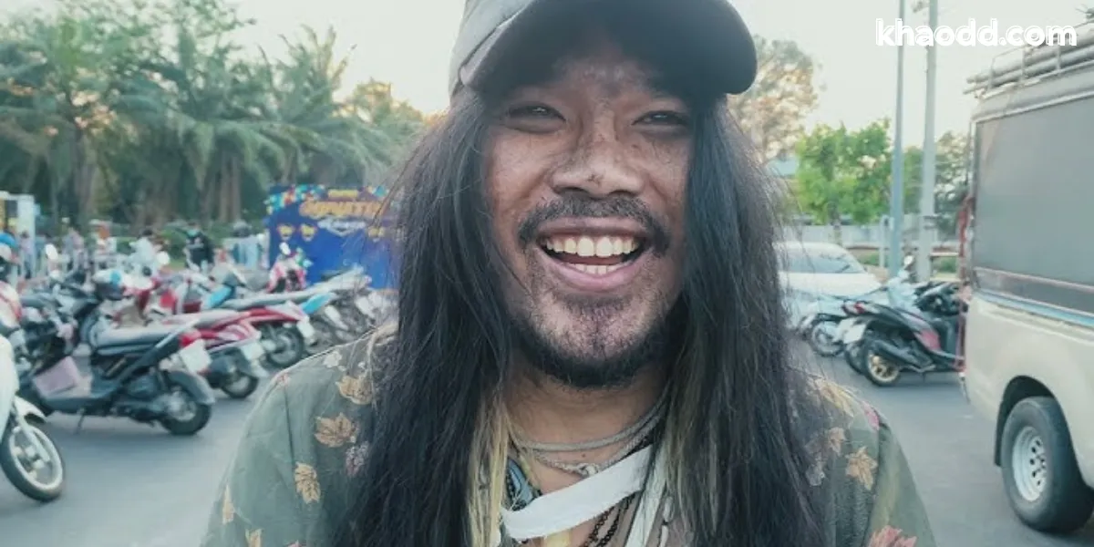 1) ฝันเห็นคนบ้าที่กำลังร้องเสียงดังหรือก้าวร้าว